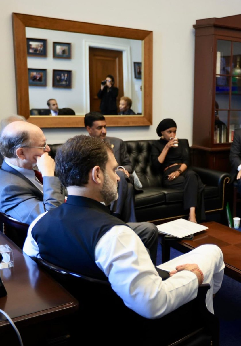 BIG NEWS 🚨 Rahul Gandhi meets American lawmakers including Ilhan Omar in US.

She once visited PoK &amp; her visit was sponsored by the Pakistan Govt.

She even tried to pass a resolution condemning India in US House &amp; boycotted PM Modi's address to the US Congress.

Donald Trump