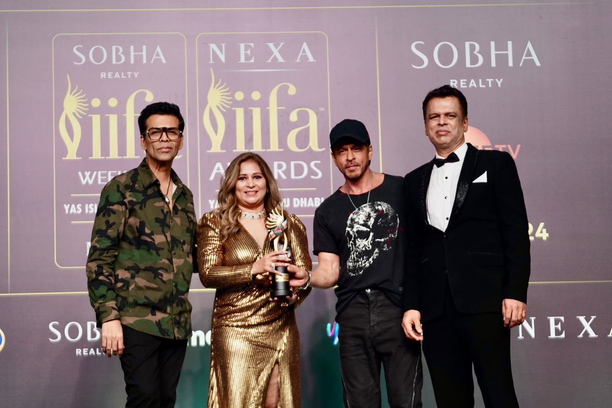IIFA's tweet image. Dr Deepak Namjoshi and Dr Masuuma Namjoshi,
Director, CritiCare Asia Group of Hospitals were appreciated with a token of gratitude to commemorate their relationship with #IFA

#IFA2024 #CritiCareHospital #DeepakNamjoshi #MasuumaNamjoshi