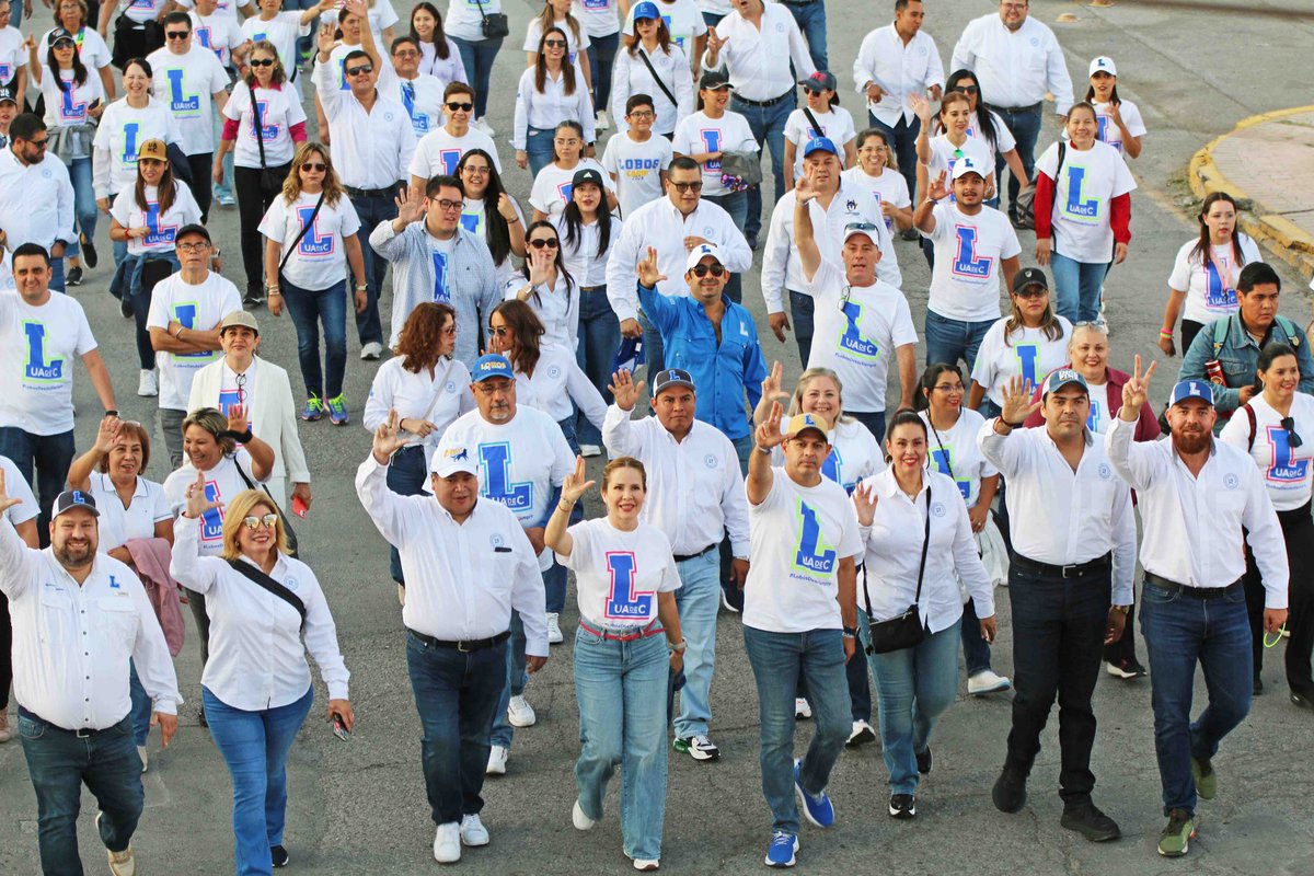 Por cierto la nueva imagen de la <a href="/UAdeC/">@UAdeC</a>  está padrísima , buena idea del rector <a href="/OctavioPim1/">Octavio Pimentel</a> .
Por cierto toda la merch la podrán conseguir en las tiendas que se pondrán para que universitarios y egresados las puedan adquirir .