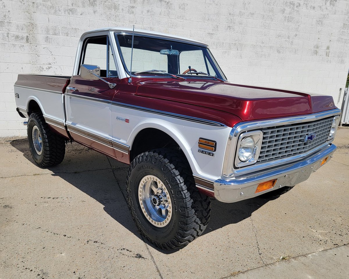 Barrett_Jackson's tweet photo. @chevrolet This #K10 features 4-wheel drive, air conditioning, #power steering and brakes, custom upholstery and Raceline #beadlock wheels #wrapped in 35-inch tires. It's ready to sell with No Reserve, Oct. 10-13 at the 2024 #Scottsdale Fall Auction.
Learn more: https://t.co/uFf892CvCw https://t.co/F6d0jtQfIX