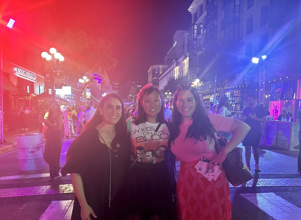 Christine Garcia, MD, MPH (@christinemphmd) on Twitter photo Happy 50th <a href="/IASLC/">IASLC</a>! Congrats to the co-chairs on organizing a spectacular #WCLC24 meeting & awesome celebration! Great first meeting experience! <a href="/NarjustFlorezMD/">Narjust Florez, MD, FASCO</a> <a href="/LindaMThoracic/">Linda Martin</a> <a href="/PatelOncology/">Sandip Patel MD FASCO</a> <a href="/fabiomoraesmd/">Dr. Fabio Moraes</a> <a href="/DrAshish_Saxena/">Ashish Saxena, MD, PhD</a> <a href="/ElaineShumMD/">Elaine Shum</a> <a href="/CMPR/">Chris Martin</a> <a href="/MomaVelez11/">Maria Antonia Vélez</a> <a href="/Moranaaa/">Morana Vojnic, MD, MBA</a> <a href="/NickRohsMD/">Nick Rohs, MD</a> Happy 50th <a href="/IASLC/">IASLC</a>! Congrats to the co-chairs on organizing a spectacular #WCLC24 meeting & awesome celebration! Great first meeting experience! <a href="/NarjustFlorezMD/">Narjust Florez, MD, FASCO</a> <a href="/LindaMThoracic/">Linda Martin</a> <a href="/PatelOncology/">Sandip Patel MD FASCO</a> <a href="/fabiomoraesmd/">Dr. Fabio Moraes</a> <a href="/DrAshish_Saxena/">Ashish Saxena, MD, PhD</a> <a href="/ElaineShumMD/">Elaine Shum</a> <a href="/CMPR/">Chris Martin</a> <a href="/MomaVelez11/">Maria Antonia Vélez</a> <a href="/Moranaaa/">Morana Vojnic, MD, MBA</a> <a href="/NickRohsMD/">Nick Rohs, MD</a>