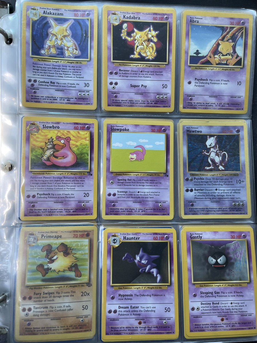 iiiRosie_'s tweet image. 😵‍💫 Stuck between “grade these Pokémon cards and sell em or hang on a few more years “ 😩 this 1999 pack go crazy ? . . Not even half of them 🥺 #PokemonCards  #cardgrading