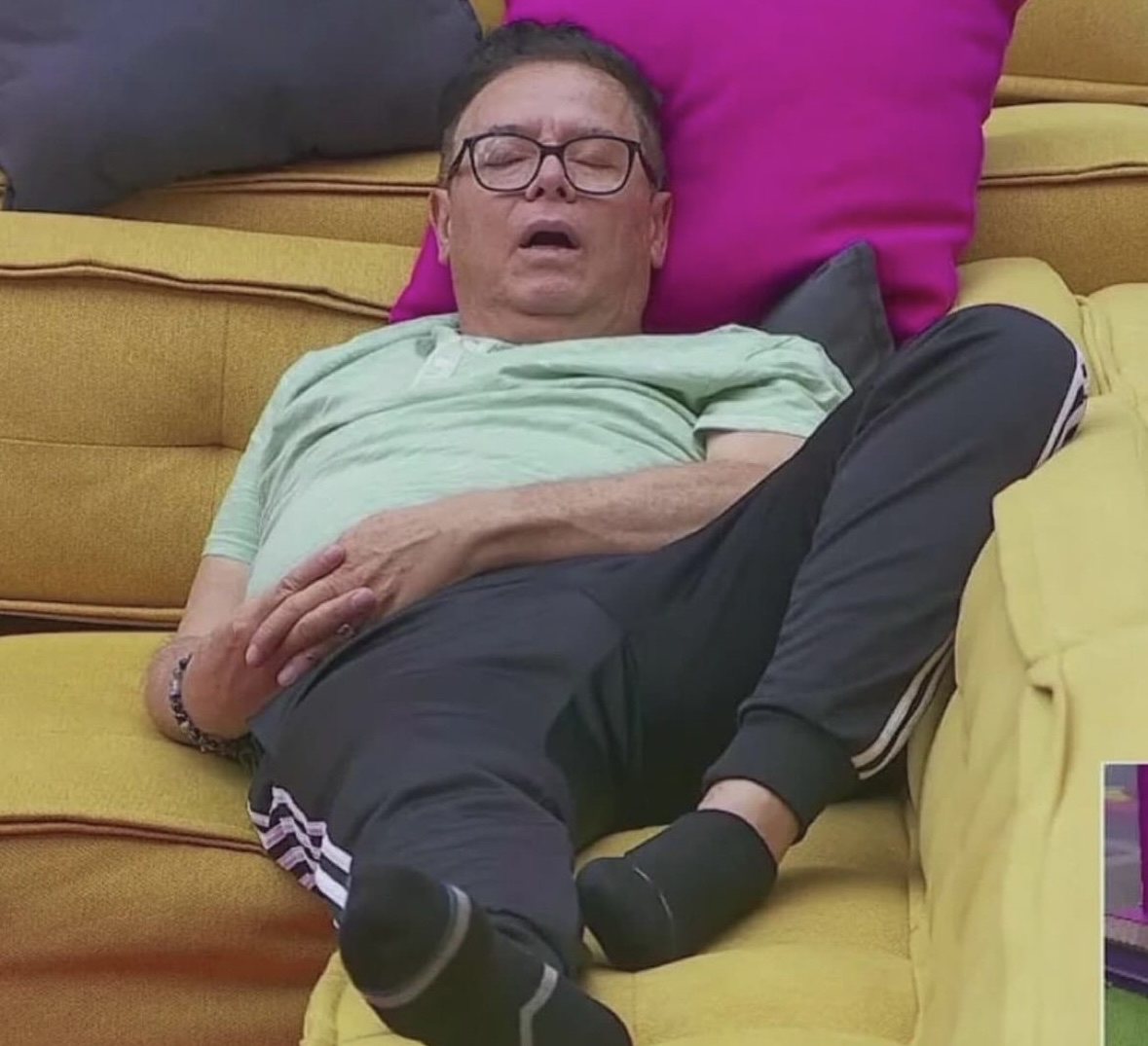 Guarromantico_'s tweet image. Mis amigos: ¿ya vienes?

Yo: