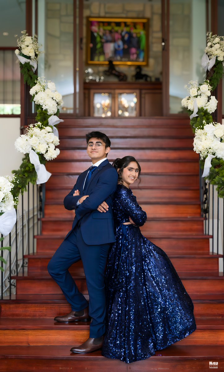 SukhSandhu's tweet image. Fifteen years tall, ten years beautiful. Watching you both soar reminds me of your limitless potential. My heart swells with pride as you reach for even higher dreams! My two kids - Shaan and Simo. My heartbeats. 🌟
#Proud #LimitlessPotential #Shaan #Simo #SukhSandhu