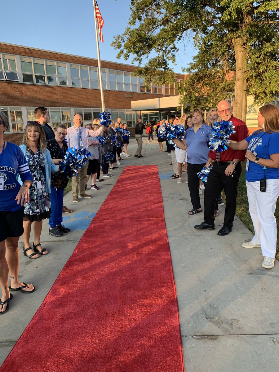 PCSDhillside's tweet image. Last week was so much fun! Check out our red carpet welcome!