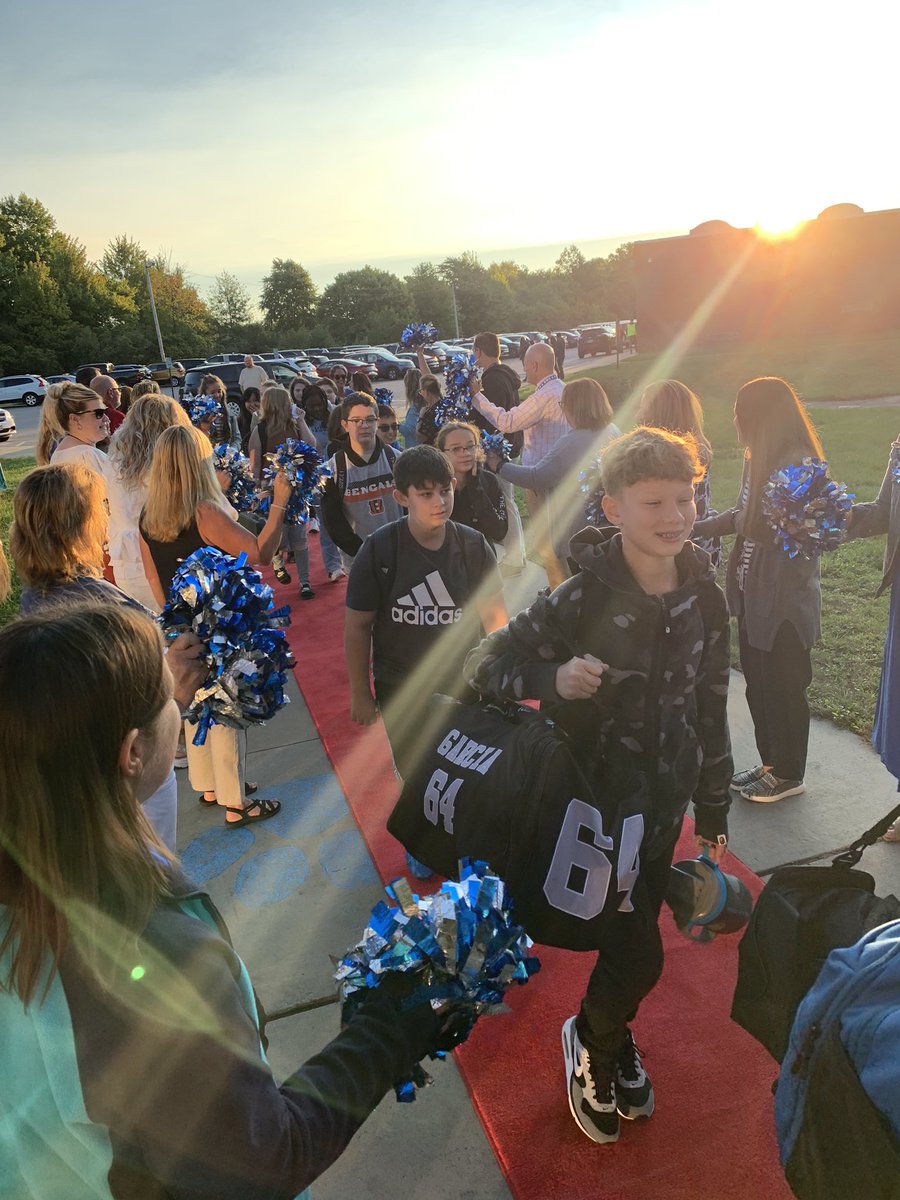 PCSDhillside's tweet image. Last week was so much fun! Check out our red carpet welcome!