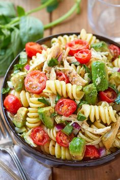 BellaRae1971010's tweet photo. "Fueling up with this vibrant and fresh pasta salad 🌱🍅. Avocado, cherry tomatoes, and a burst of flavors in every bite! Who else loves a colorful bowl like this? 🥑🍴 #HealthyEats #FoodieVibes #PastaLovers #FreshAndTasty #AvocadoLove #HealthyLiving" https://t.co/Iq11gINcKD