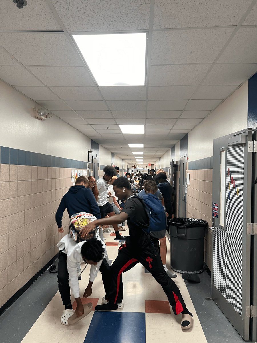SachseFCA's tweet photo. HEAD SHOULDERS SHOE!

FCA was a blast this morning!! We had so much fun and had a great time meeting everyone. Great turn out with lots of new faces, let’s keep it this way! 
 
Week 2 next Tuesday @6:50am Room 185.

Hebrews 10:24-25 https://t.co/wYovatSi0Y