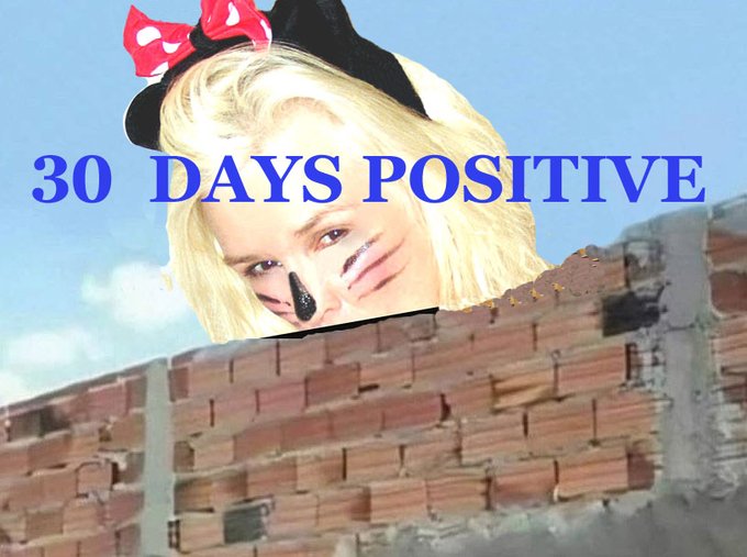 T W I T T E R Zoë T W I T T E R’s pics and videos