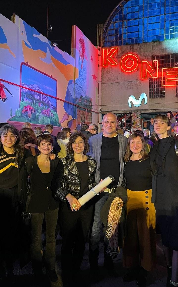 Nuestro sello editor <a href="/EternaEditora/">Eterna Cadencia Editora</a> acaba de ser reconocida con el Premio a la Labor Editorial por la <a href="/FundacionKonex/">Fundación Konex</a>