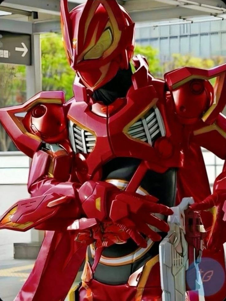 一度話題になった赤いギーツIXは本当に出そうな感じがしますね