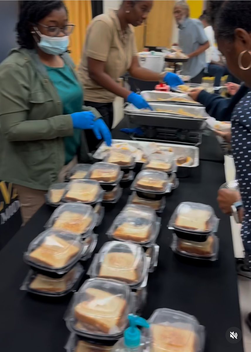 Larry A. Guilford, Ed. S (@mrguilford_shms) on Twitter photo Great turnout this morning for our Grandparents Day Breakfast! Big shoutout to our Parent Liaison Ms. Mack for putting on a wonderful celebration! #Rising2Excellence #GrandparentsDay #GoldenBearsRISEUP <a href="/APSSylvanHills/">Sylvan Hills Middle School</a> Great turnout this morning for our Grandparents Day Breakfast! Big shoutout to our Parent Liaison Ms. Mack for putting on a wonderful celebration! #Rising2Excellence #GrandparentsDay #GoldenBearsRISEUP <a href="/APSSylvanHills/">Sylvan Hills Middle School</a>