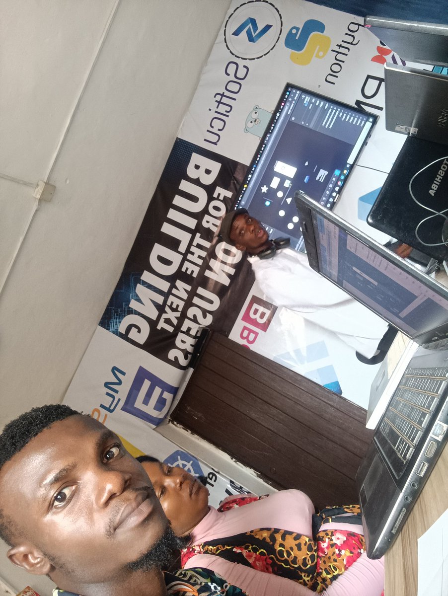 gozinjoe's tweet photo. My first physical training @Softicu Umuahia, was amazing! The tutor shifted our design mindset and guided us through the fundamentals of designs &amp; solving real-time problems with UI/UX. Can’t wait to see what the next three months hold! #3MTTNigeria #DesignMindset #SofticuTech https://t.co/OGyxDLreDE