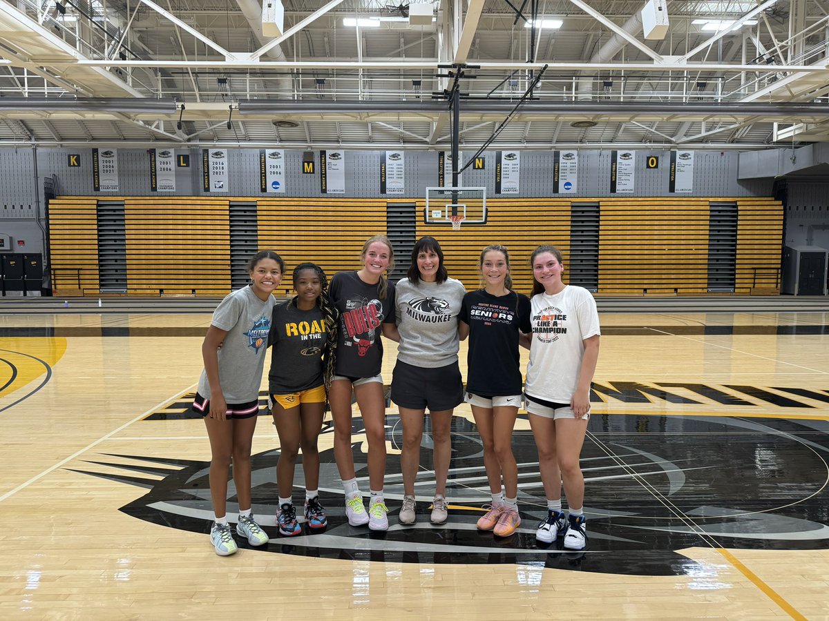 Chapman Girls Basketball (@chapman_gbb) on Twitter photo Thanks coach for hosting these young ladies! They are grateful! <a href="/KyleRechlicz/">Kyle Rechlicz</a> <a href="/MelanieMorgan04/">Melanie Morgan</a> <a href="/CTagliapietra35/">Cali Tagliapietra</a> <a href="/rauch_delaney/">Delaney</a> Thanks coach for hosting these young ladies! They are grateful! <a href="/KyleRechlicz/">Kyle Rechlicz</a> <a href="/MelanieMorgan04/">Melanie Morgan</a> <a href="/CTagliapietra35/">Cali Tagliapietra</a> <a href="/rauch_delaney/">Delaney</a>