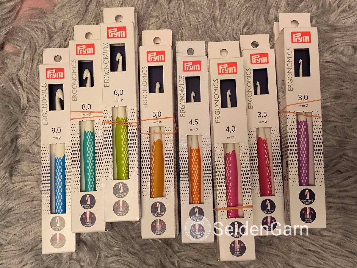 GarnSeiden's tweet photo. #Prym #KnitPro #onlinestore
😊🧶🧵🪡🥰
Neue Vertragspartner und ein neues Produktsortiment im Online-Shop, das bald verfügbar sein wird.
Unter anderem Knit Pro und Prym.
Wunderschöne Produkte ..
Ich bin begeistert😍
Hier findest Du ergonomische Häkelnadeln in verschiedenen Größen https://t.co/GpbIqK21g1
