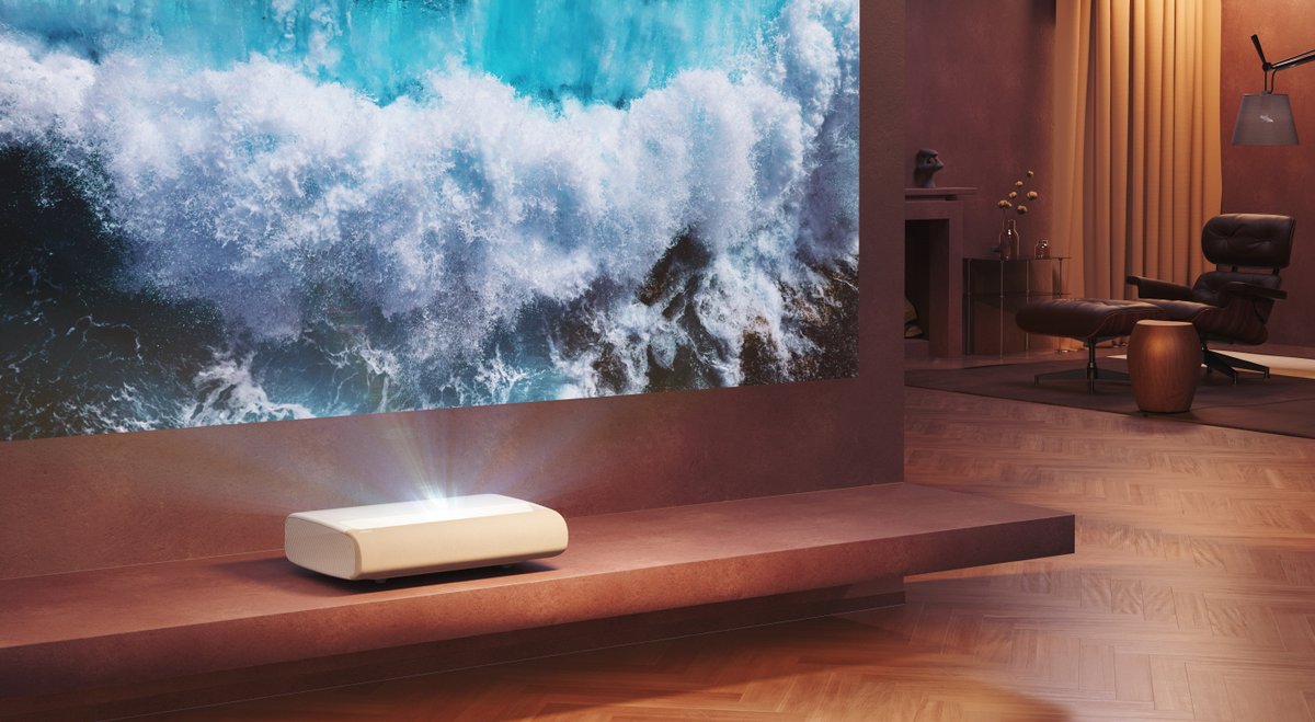 GadgetsBoy's tweet photo. Samsung wants to Challenge Big Players with its New Projectors:
Samsung is leaning towards a premium hardware approach with both models, with a hefty price tag to match as well.
#premiere7 #premiere9 #samsung #smartprojectors
https://t.co/z94Czi183M https://t.co/Krq2oECf3U