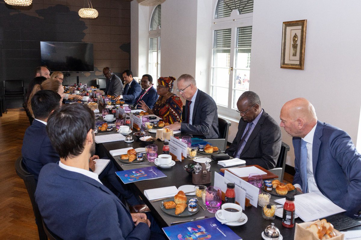 On the sidelines of the Public Forum meeting with the  Civil Society Advisory Group to the WTO Secretariat. Focusing on issues of geopolitical tensions, deliverables from MC13 and beyond, and the emerging new issues of sustainability, trade and climate and trade and inclusion. It