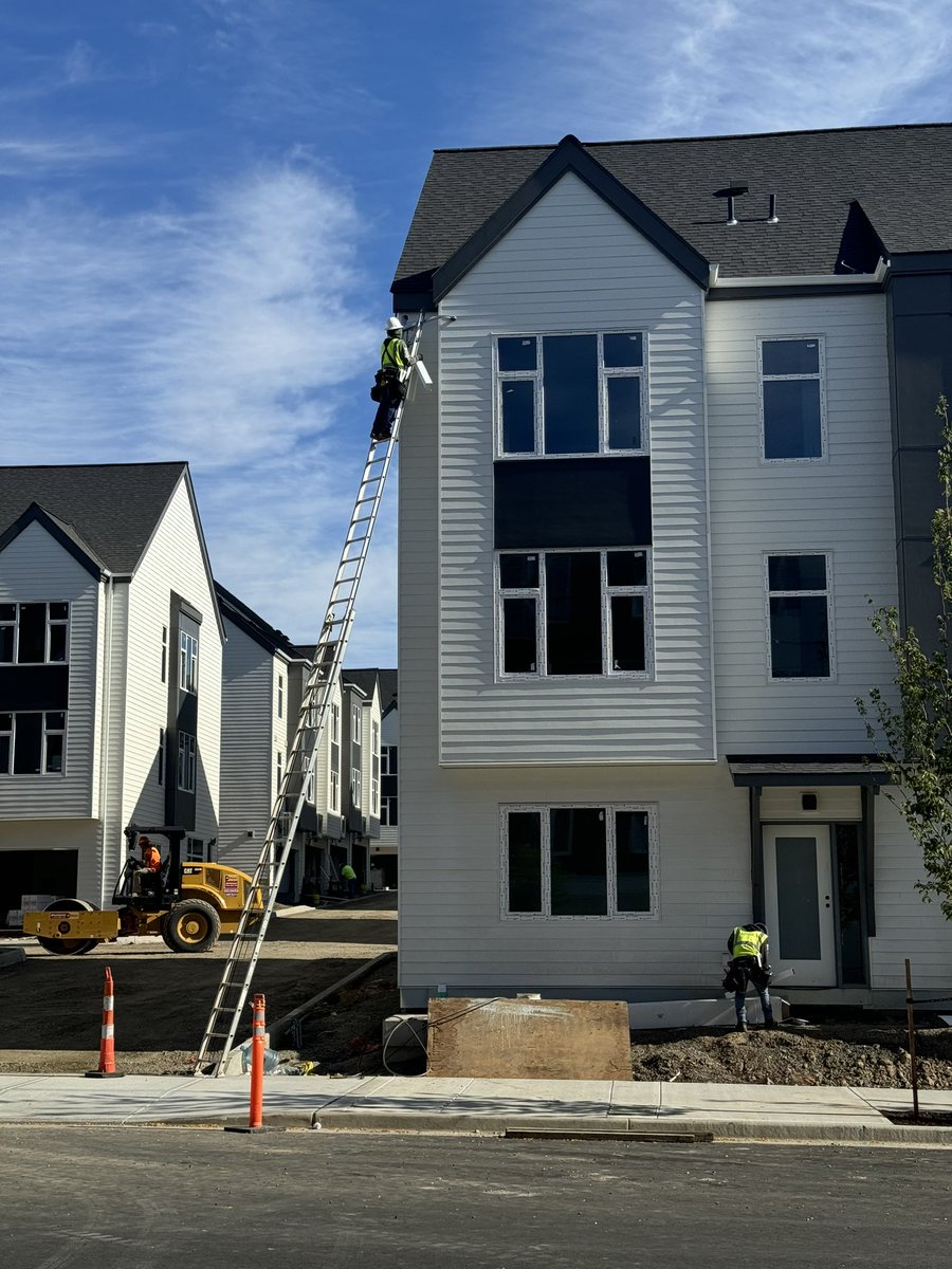 CallMeEspinoza's tweet image. Everybody tough till they gotta hit one of these