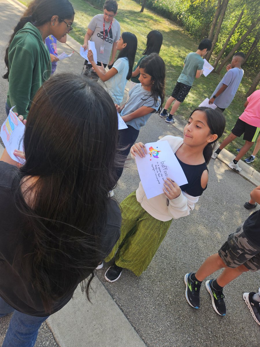 Mrs. Diamond tweet media