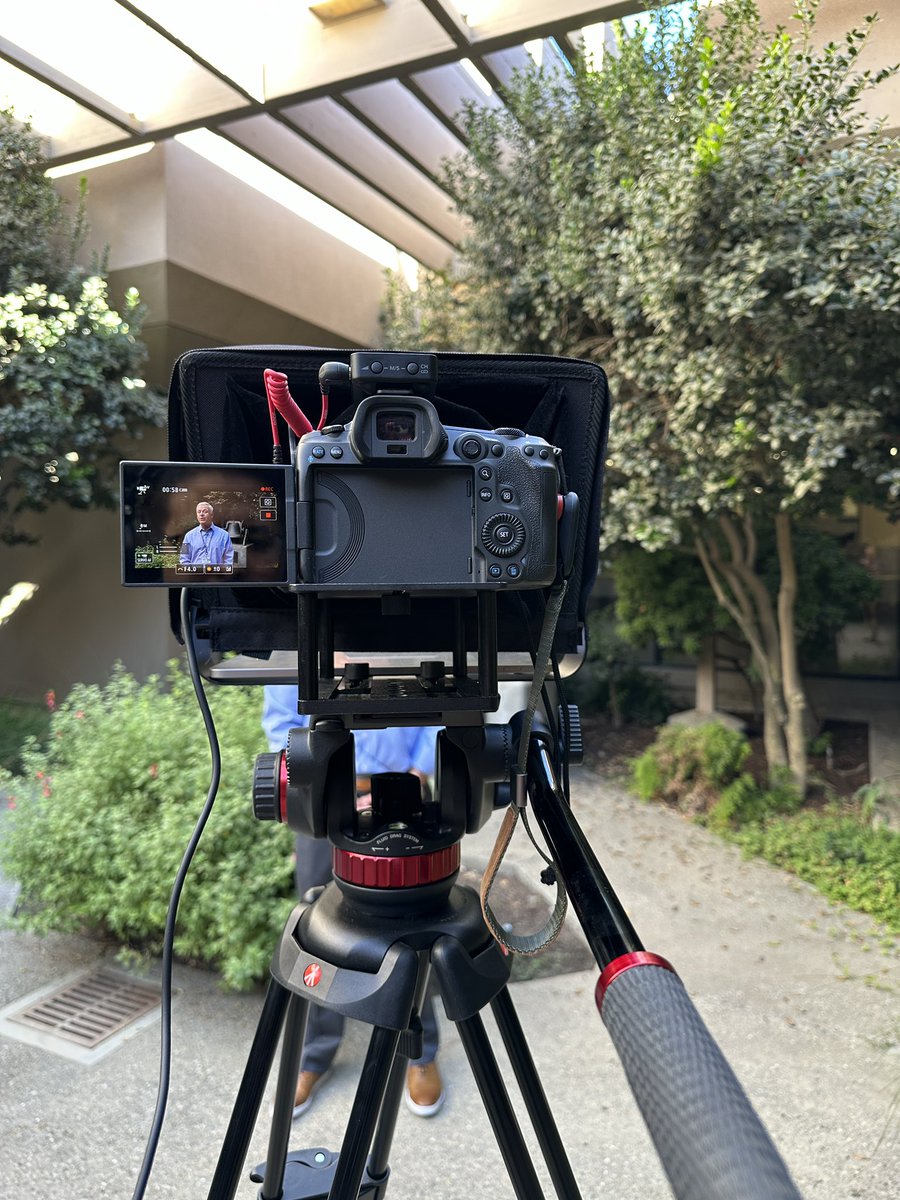 Capturing the moments that help us communicate and connect with our community. Proud to support the work that moves us all forward. #VUSDforward #SchoolPR