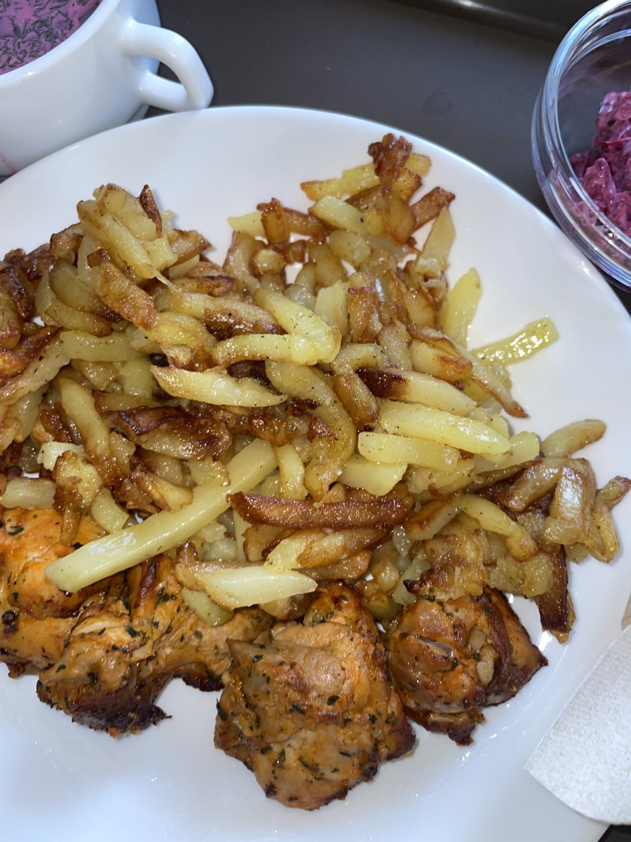 Жареная картошечка из LIDO tweet media