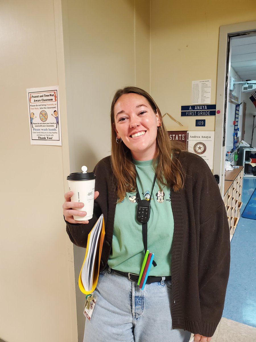 Congratulations to Ms. De Leon and Ms. Aaron, September's RTI Drink Giveaway winners! Thanks for helping your students be #LockedonExcellence!