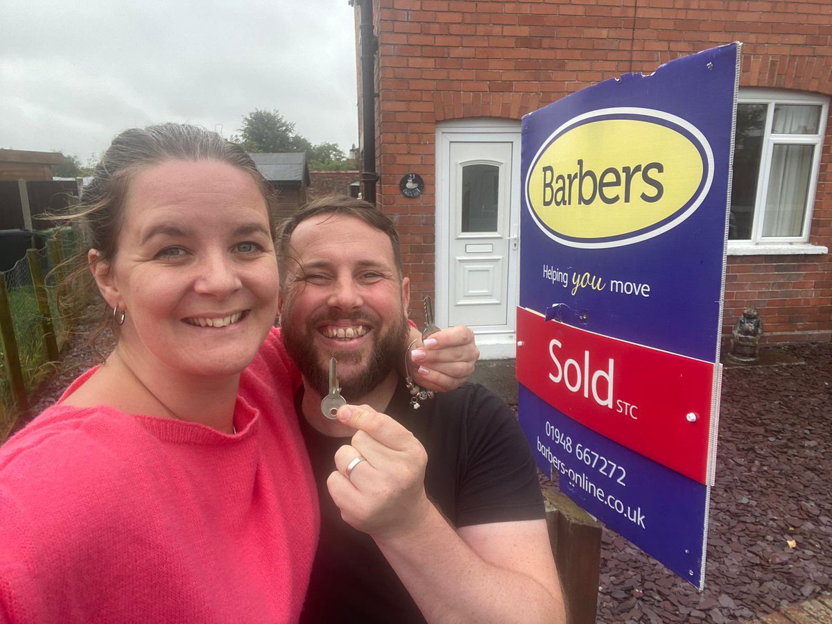 Kelly Griffiths tweet media