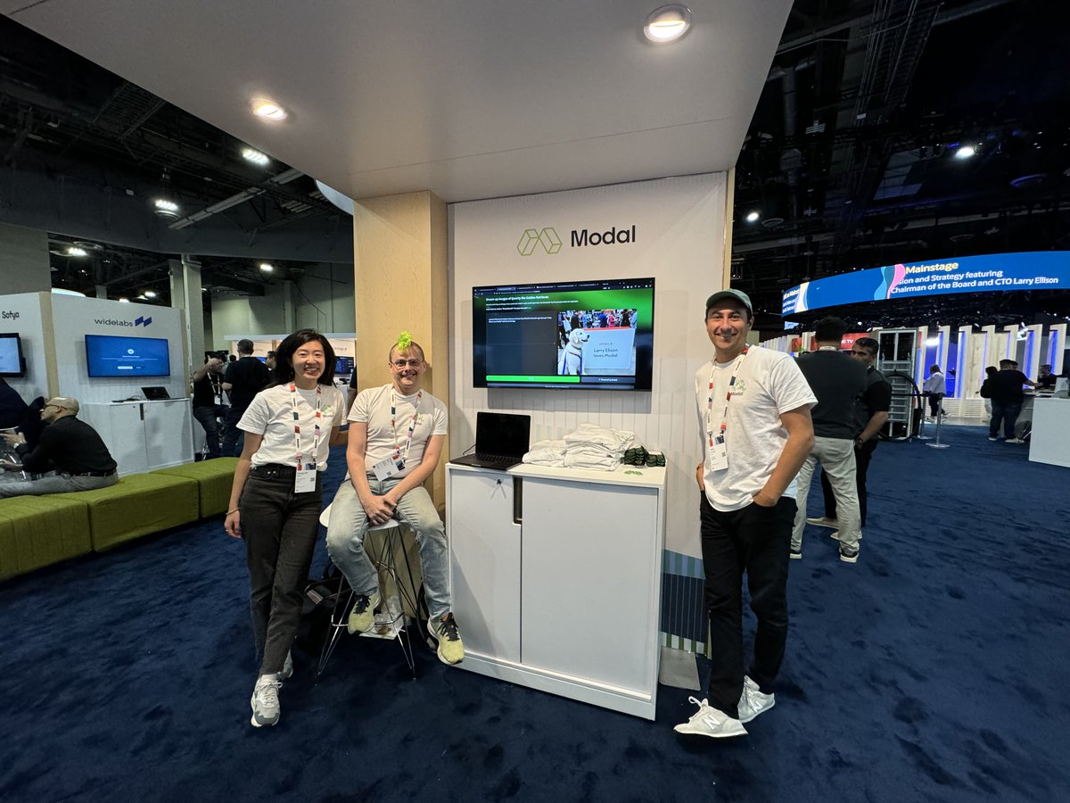 modal's tweet image. We&apos;re at Oracle #CloudWorld this week! ☁️💚✨

Come by Booth AIP304 to say hi and grab some Modal swag! #OCW24 @CloudWorld