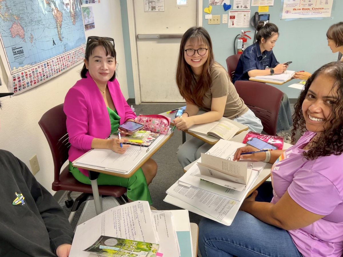 ACE_Grossmont's tweet photo. Learning English, making friends, and creating memories - the perfect mix!
#studyinusa #languageschool #englishschool #internationalstudents #grossmontcollege https://t.co/ZPVU7eRl5f