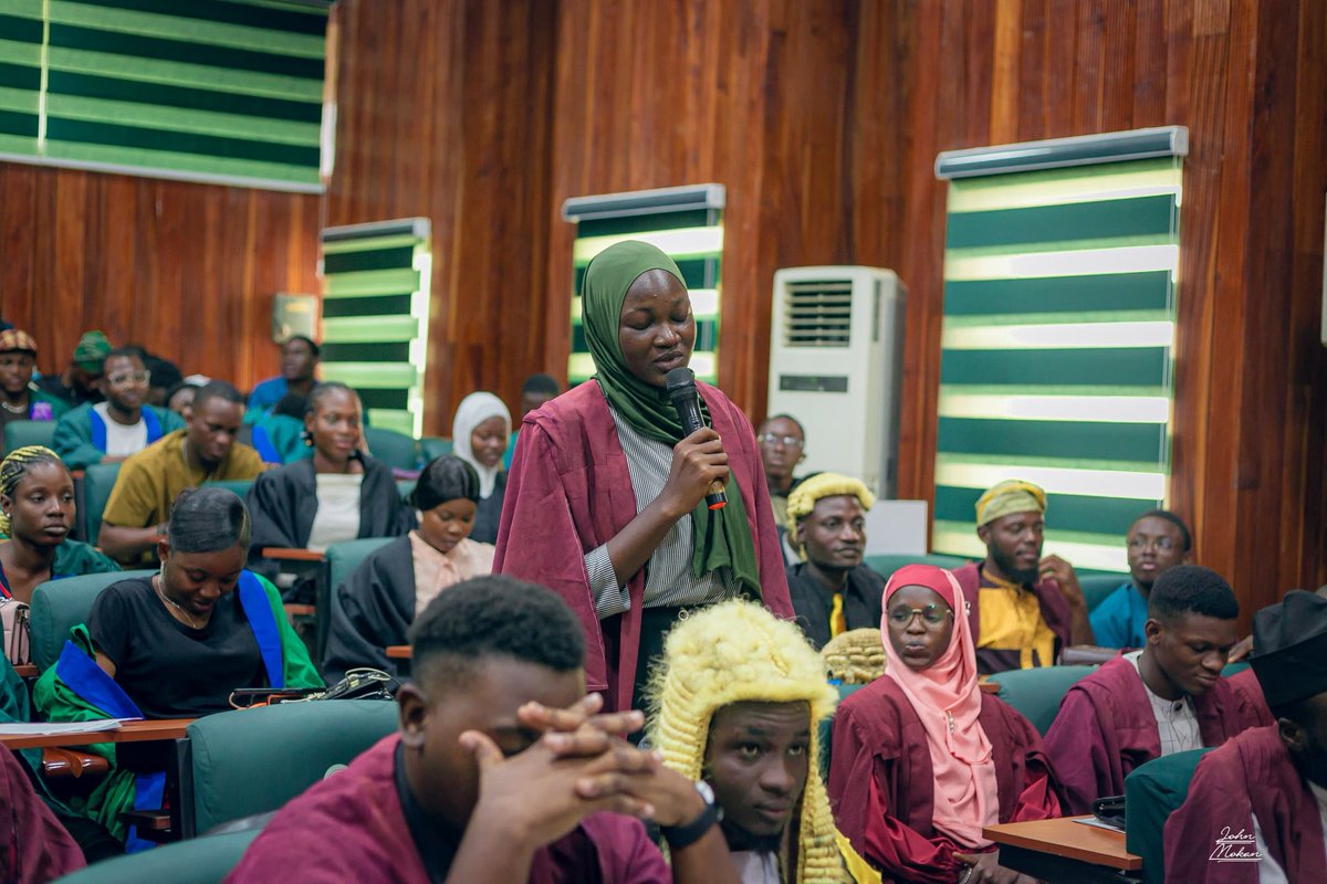 Moriam_Ayomikun's tweet photo. Following my election win on July 19th, 2024, I was honoured to be sworn in on September 3rd, 2024, as the Clerk of the Assembly.
 I am also proud to have made history as the first female Clerk of FUNAABSU SRA.

#FUNAABSU #studentrepresentation https://t.co/TOlvZe3jak