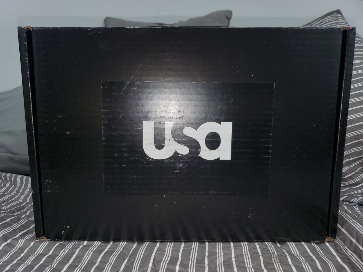 WhatsTheStatus's tweet photo. Just wanted to thank @USANetwork for the cool Smackdown Package!
Make sure to tune-in to #SmackDown Fri, 9/13 at 8/7c on @usanetwork!
#USANetwork_Ad @usanetwork, #SmackDown, @WWE, #WWE https://t.co/wsxHt7x0JO