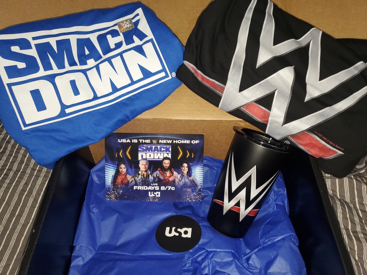 WhatsTheStatus's tweet photo. Just wanted to thank @USANetwork for the cool Smackdown Package!
Make sure to tune-in to #SmackDown Fri, 9/13 at 8/7c on @usanetwork!
#USANetwork_Ad @usanetwork, #SmackDown, @WWE, #WWE https://t.co/wsxHt7x0JO