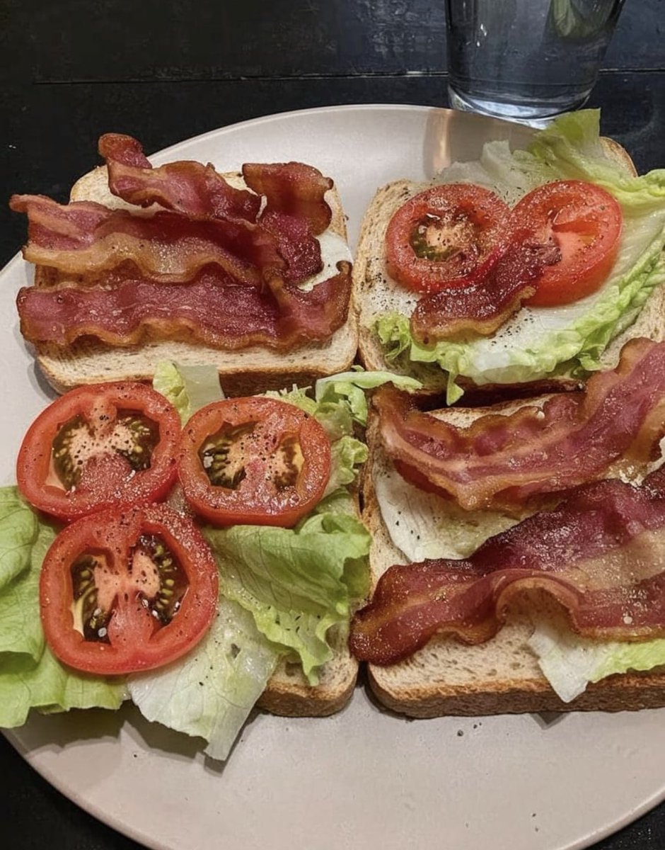 BLT 🥓 🥬 🍅 🥪