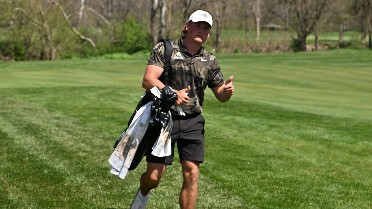 WrightStateGolf's tweet image. Raiders open the fall with 2nd place team finish at the Golfweek Challenge! 5 Raiders finish inside Top 20, led by Andrew Flynn (-13) in 2nd, Timmy Hollenbeck (-8) 4th, Brock Rumpke (-3) t13th &amp;amp; Adam Horn/Shane Ochs (-1) t19th.

#RaiderUP | #FullRaid | #RaiderFamily