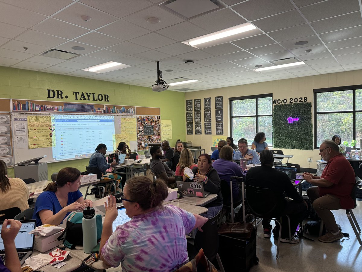 CaneRidgeHS's tweet photo. Let’s Go Ravens 🐦⬛💜 ending the day with
Professional Learning #batchplanning @MNPS_SOI @MNPSLibraries @EERocks_MNPS @MetroSchools @MNPS_EL @CherylMayes @Crcarter422 @cane_ridge @RhythmicRavens @CRHSschoolcoun1 @MNPS_ELA https://t.co/Fxn2kbeRjM