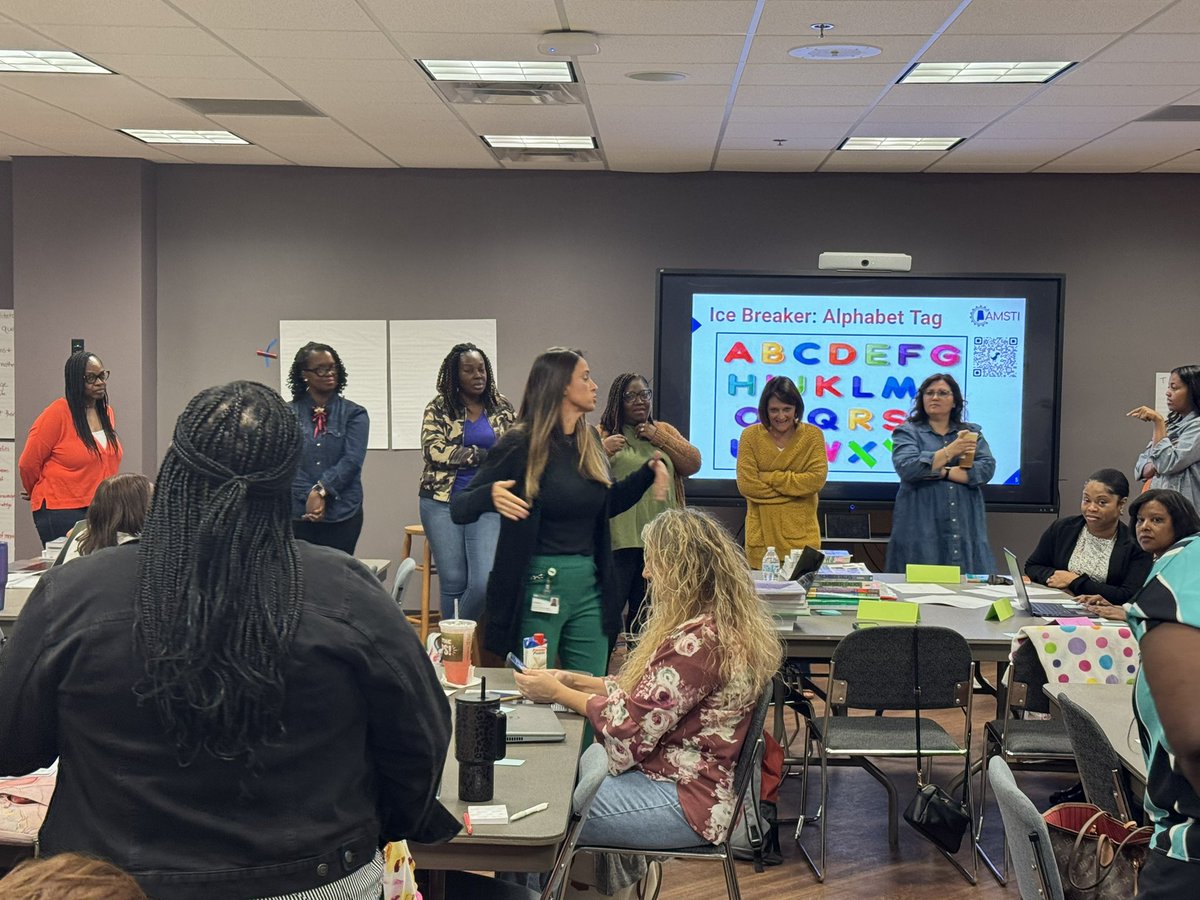 Academy 1 Day 4 AMSTIUAB Emerging coaches - start the day with fun as JB led the coaches to tell about their job😅<a href="/AMSTIUAB/">AMSTI-UAB</a> <a href="/AMSTI4all/">AMSTI</a>