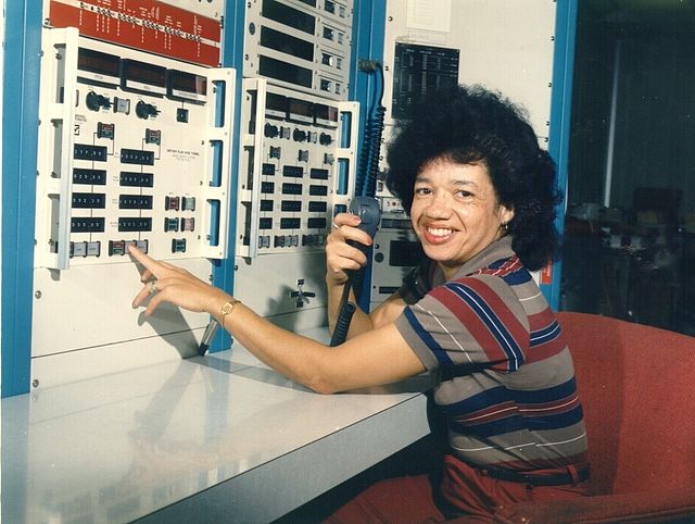 JMitchellNews's tweet image. #OnThisDay in 1942, longtime NASA mathematician and aeronautical engineer Christine Mann Darden was born in Monroe, North Carolina. 

NASA Langley hired her as a “human computer,” and she became the first Black woman promoted into senior executive service, the top rank in the…