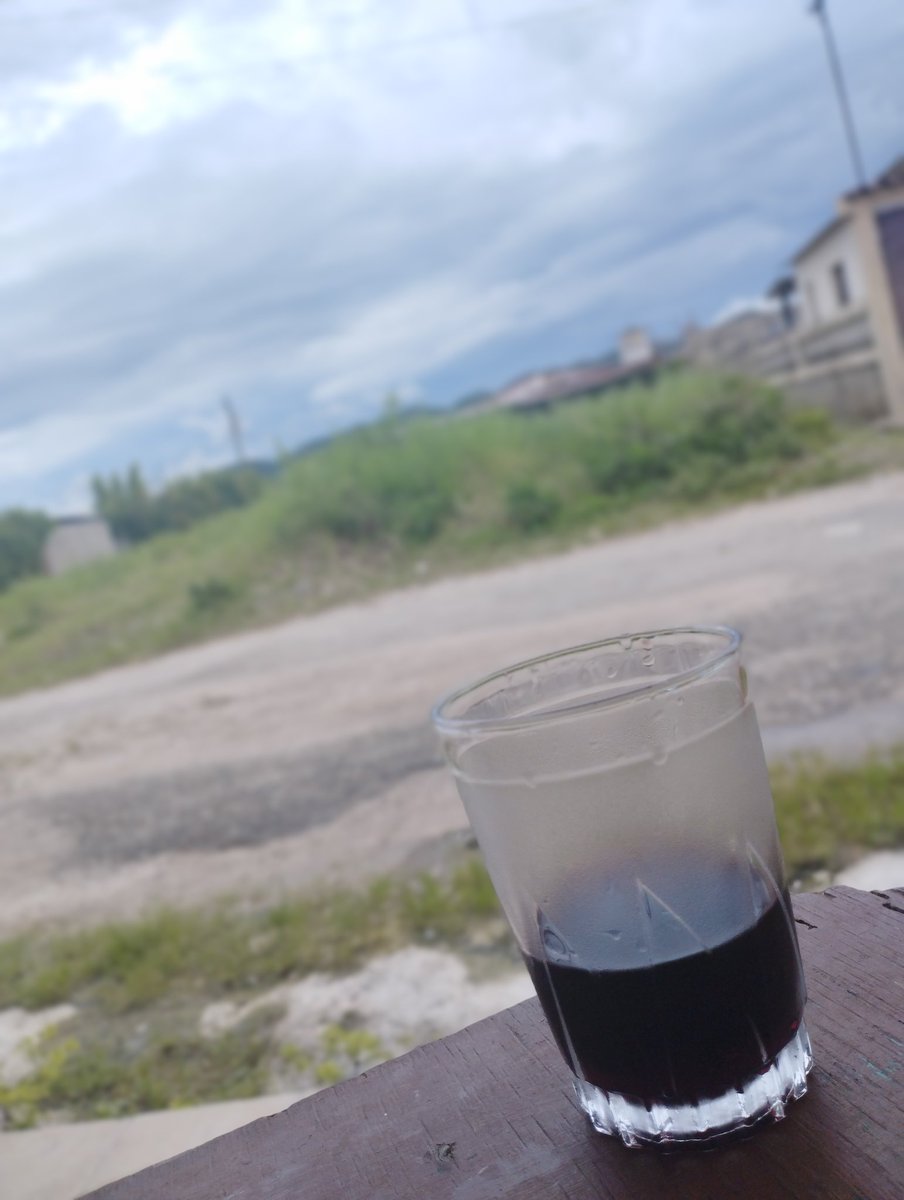 Holaaa, hace días no los saludo.
Aprovecho y mientras estoy de relax bebiendo un vinito me pongo al día en X.
Si tienen algún chismesito déjenlo en los comentarios 🤭

Gente, soy chica en silla de ruedas y...odio al comunismo

(lo tenía que escribir, sorry)