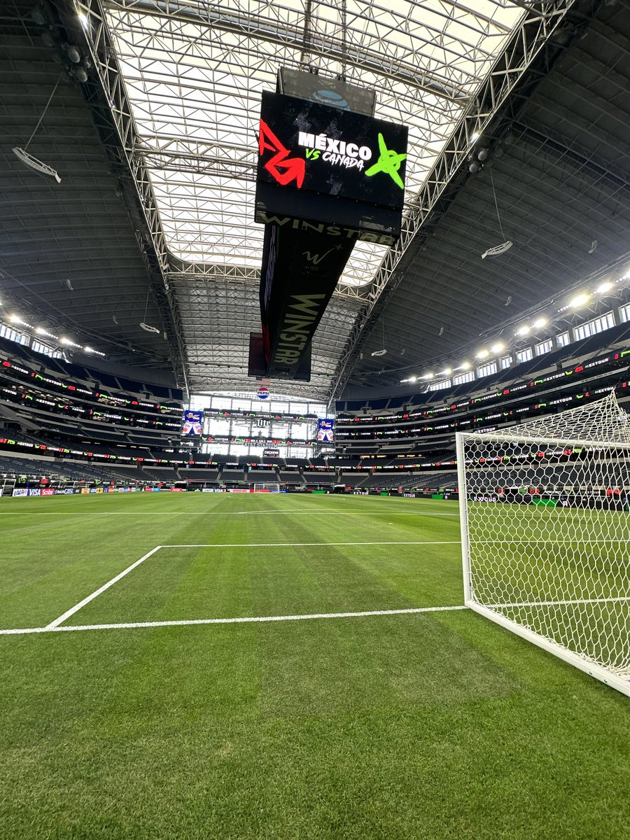MichelleS_tv's tweet image. Here at AT&amp;amp;T Stadium, Mexico and Canada are gearing up for an exciting international friendly. 🇲🇽🇨🇦 #MexCAN