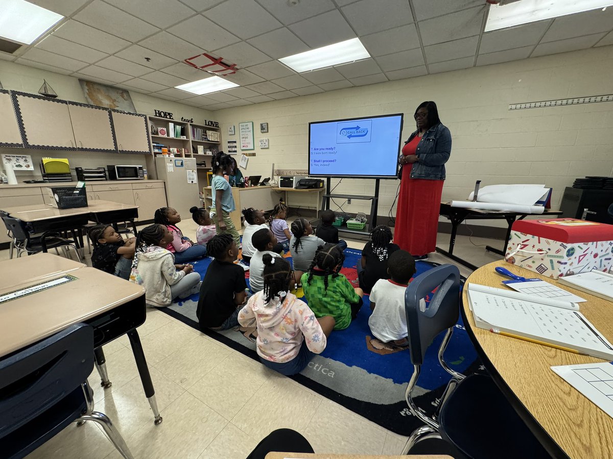 Robinson Elementary (B’ham) Coach Thompson helping students find their voice through Number Talks <a href="/amstiuab/">AMSTI-UAB</a> <a href="/AMSTI4all/">AMSTI</a>