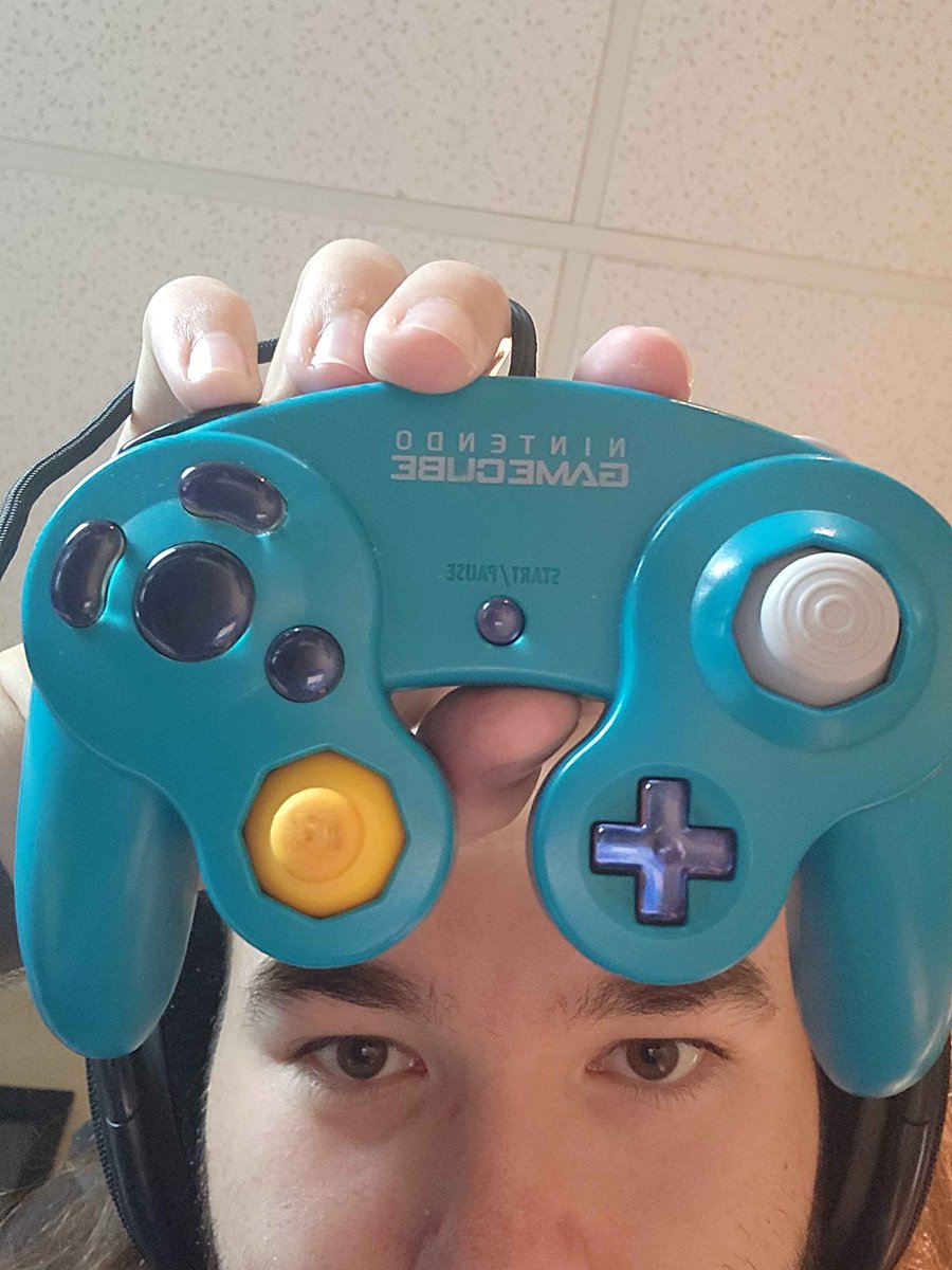 CONTROLLER GIVEAWAY!!!!!

Do you want to win this sexy teal custom Phob 2.0.5 GCC???

To enter all you have to do is:

Retweet this tweet!
vote for me at nouns.gg/rounds/wavelen… 
and then post a reply of you voting for me!

I will post the results after the voting on 9/14/2024