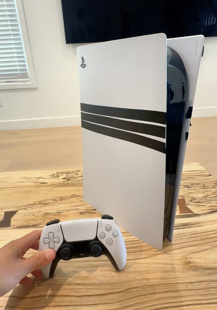 Thanks to PlayStation for sending me the PS5 Pro early 🙏