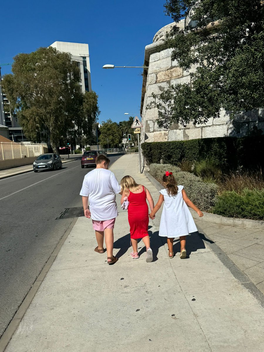 MissJessyB12's tweet photo. Happy National Day 🇬🇮 Here’s to the future of our nation 💪🏼 💥 #GibraltarNationalDay #wewillneversurrender https://t.co/VadDhsmZK4