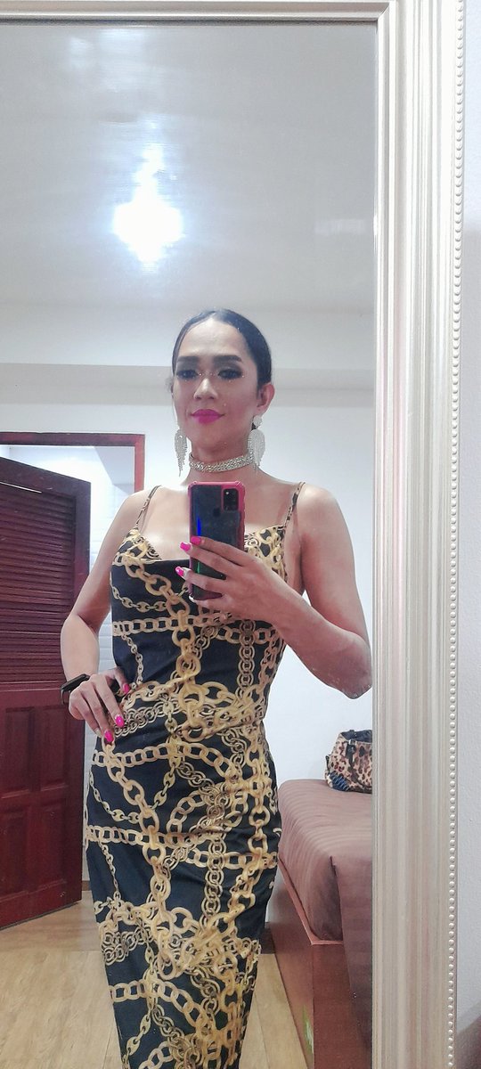 malisa657's tweet image. Sometimes, I feel disappointed in my fate, wondering why I have to sacrifice myself to get something in return or money.