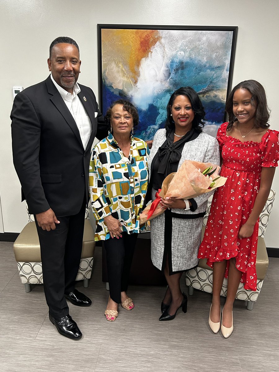 hebisdpeople's tweet photo. We are thrilled to congratulate Mrs. Katina Rhodes on being approved as the new HEB ISD Assistant Superintendent of Secondary Administration at last night’s Board Meeting. #hebisdtheplace2b https://t.co/RIw8no5i5Y