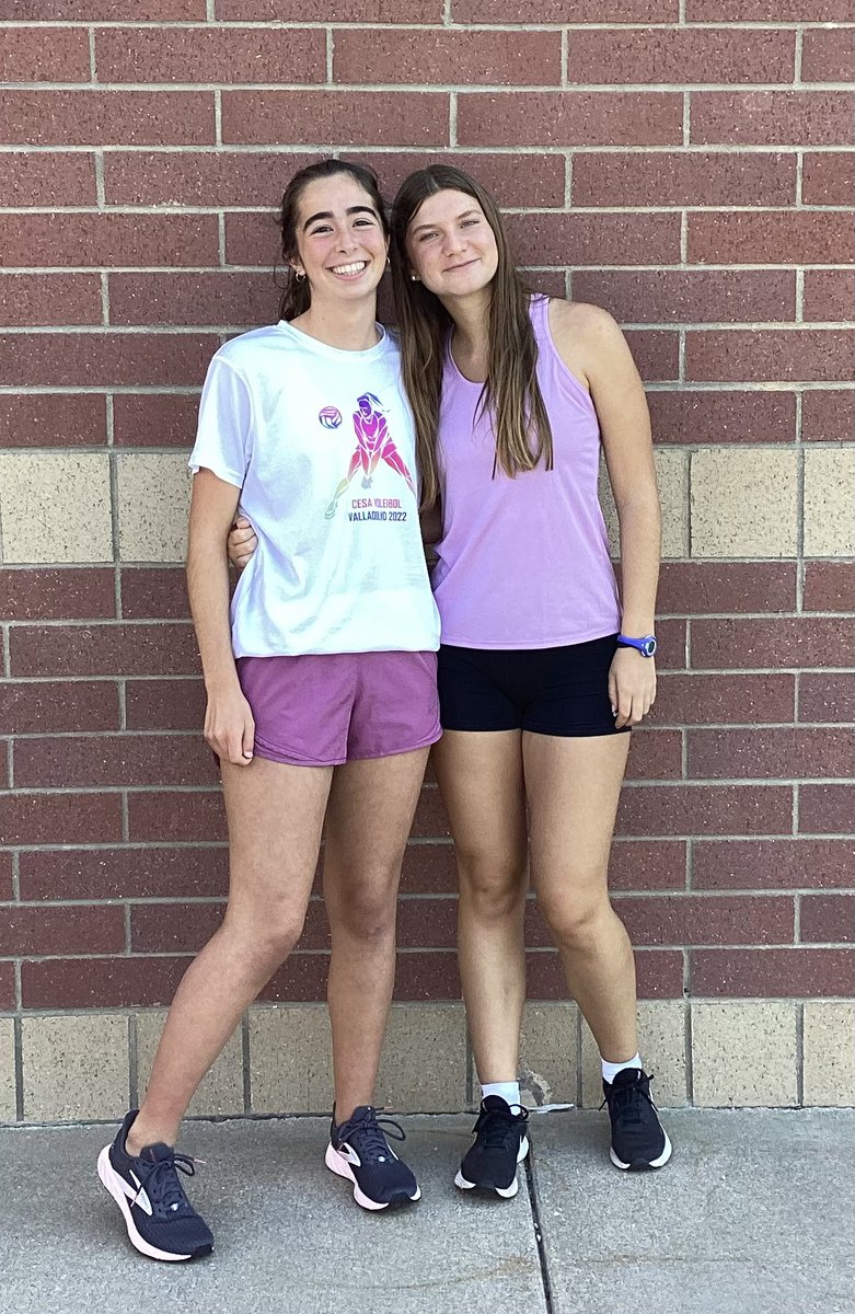 LadyDemonCC's tweet photo. Middle school day for @LadyDemonCC representing @DodgeCityMiddle @ComancheCoyote Sacred Heart and Europe https://t.co/b7WjKus46s