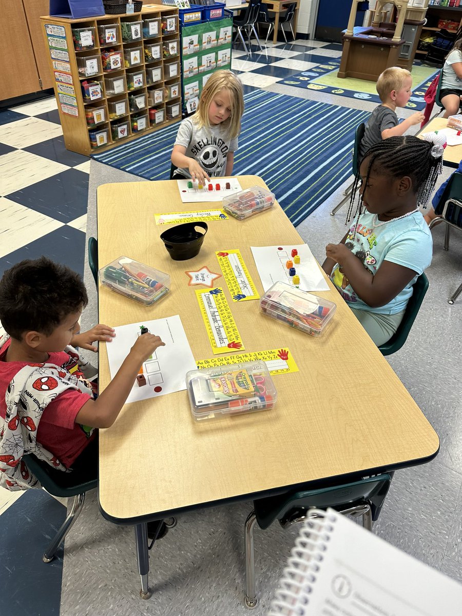 Mrs. Barrows (@mrsbarrows_k) on Twitter photo Showing off our new CKLA Skills! Get it? 😎
Students pushed one cube per word from left to right to count words in spoken sentences! <a href="/WCESCougarAACPS/">Waugh Chapel ES</a> Showing off our new CKLA Skills! Get it? 😎
Students pushed one cube per word from left to right to count words in spoken sentences! <a href="/WCESCougarAACPS/">Waugh Chapel ES</a>