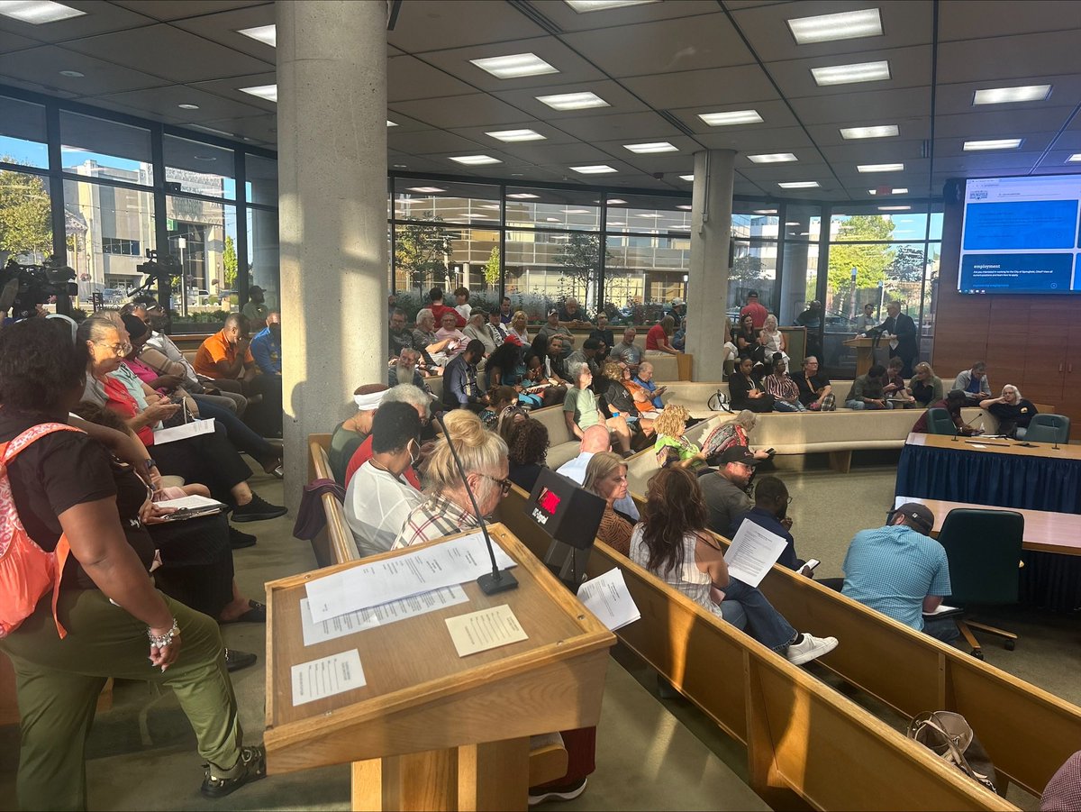 RIGHT NOW: <a href="/springfieldohio/">Springfield Ohio</a> City Council Meeting at “max capacity” tonight. Only <a href="/dayton247now/">Dayton 24/7 Now</a> is inside as the community and city leaders talk about the recent influx of migrants.