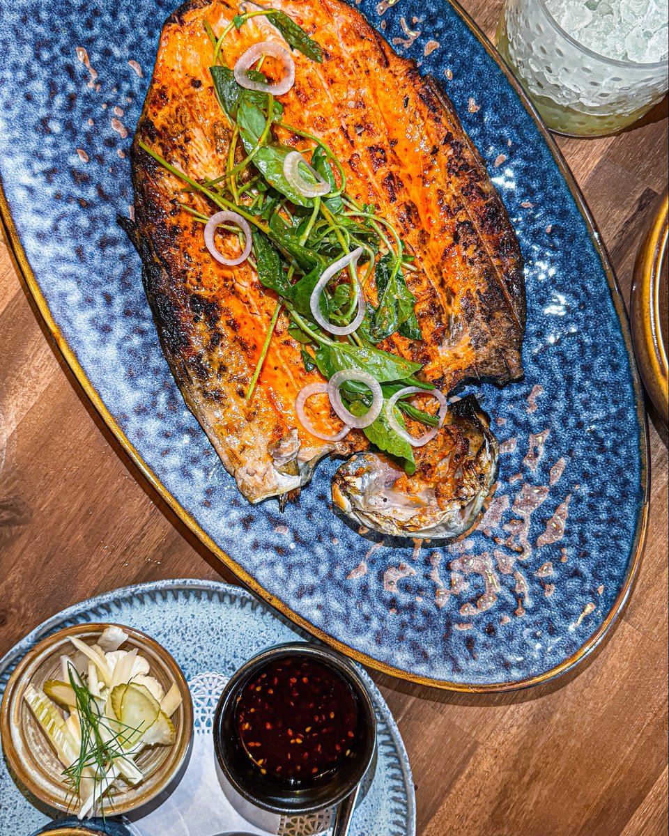 Meet Vancouver's newest gem, El Gato Gab Gab on Main St! 🐅 Enjoy Mexican-inspired street food with a twist and creative cocktails that will leave you wanting more. 🍸

📍 2650 Main Street
Open Monday through Sunday, 5 PM–late.