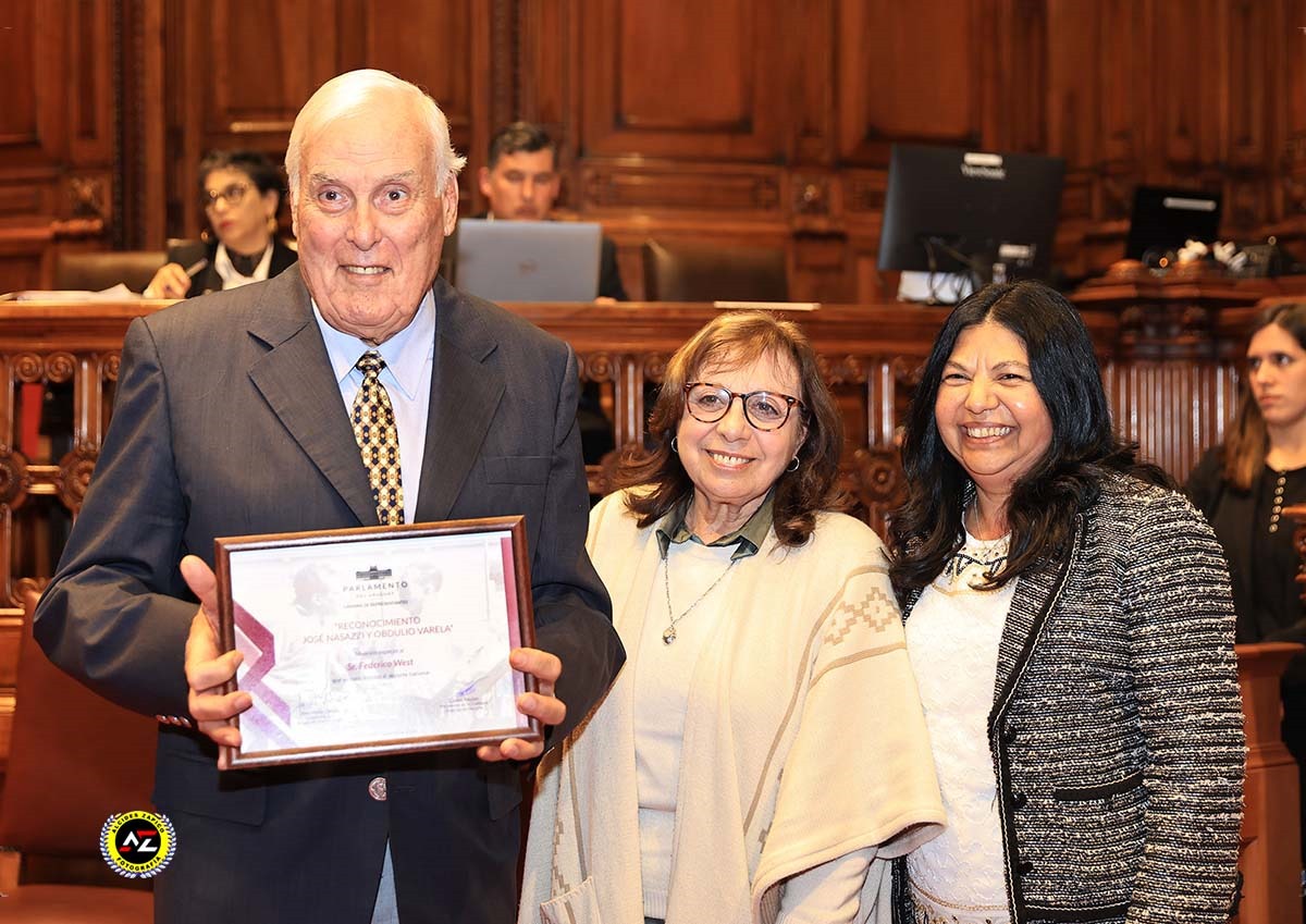 RECONOCIMIENTO DE LA CAMARA DE DIPUTADOS. A Gustavo Trelles quien recibió la distinción "José Nasazzi - Obdulio Varela" por sus logros aún vigentes y a Federico West (postulado por el ACU) un reconocimiento especial a su gran trayectoria deportiva.